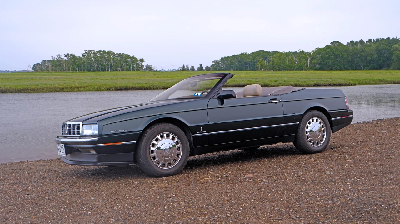 1993 Cadillac Allante - Image 15 of 31