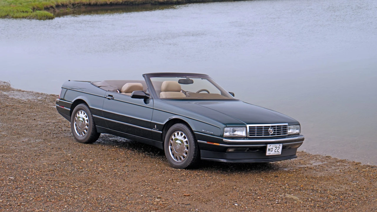 1993 Cadillac Allante - Image 24 of 31