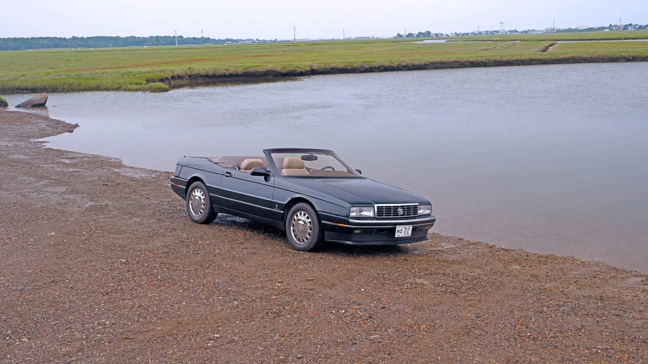 1993 Cadillac Allante - Image 25 of 31