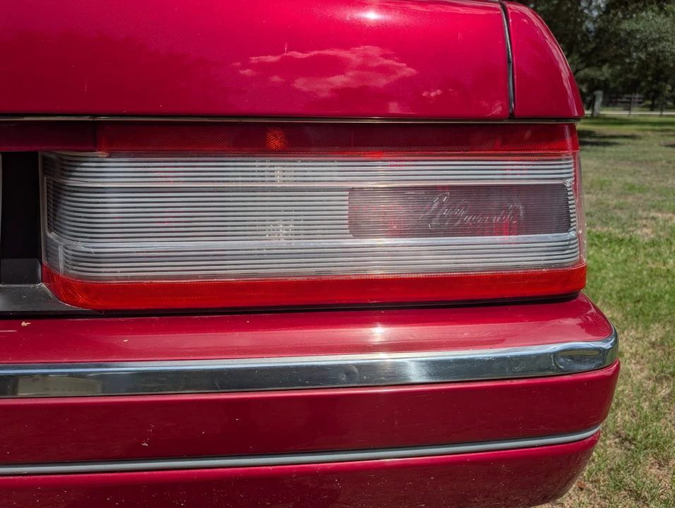 1993 Cadillac Allante - Image 11 of 31