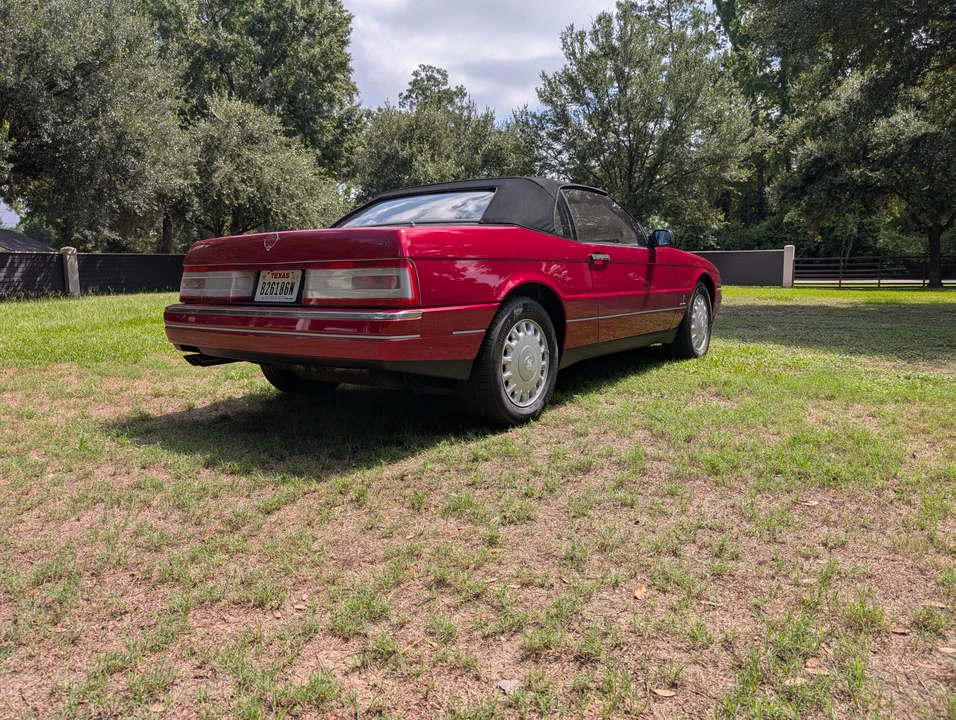 1993 Cadillac Allante - Image 5 of 31