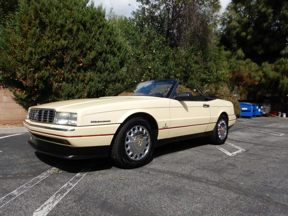 1993 Cadillac Allante - Image 5 of 31