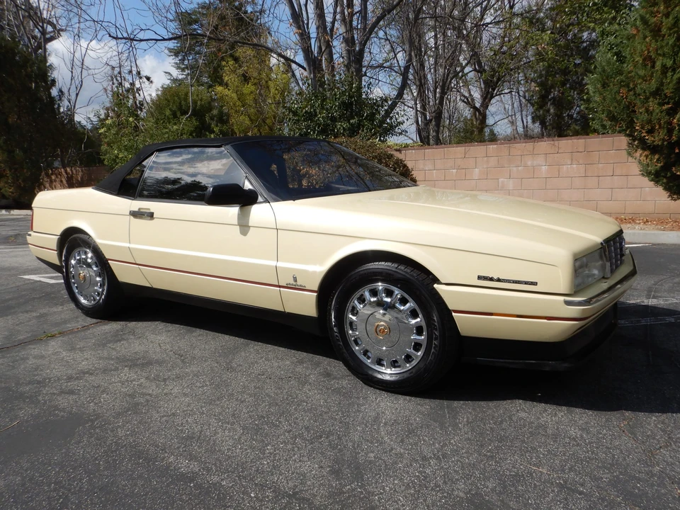 1993 Cadillac Allante - Image 13 of 31