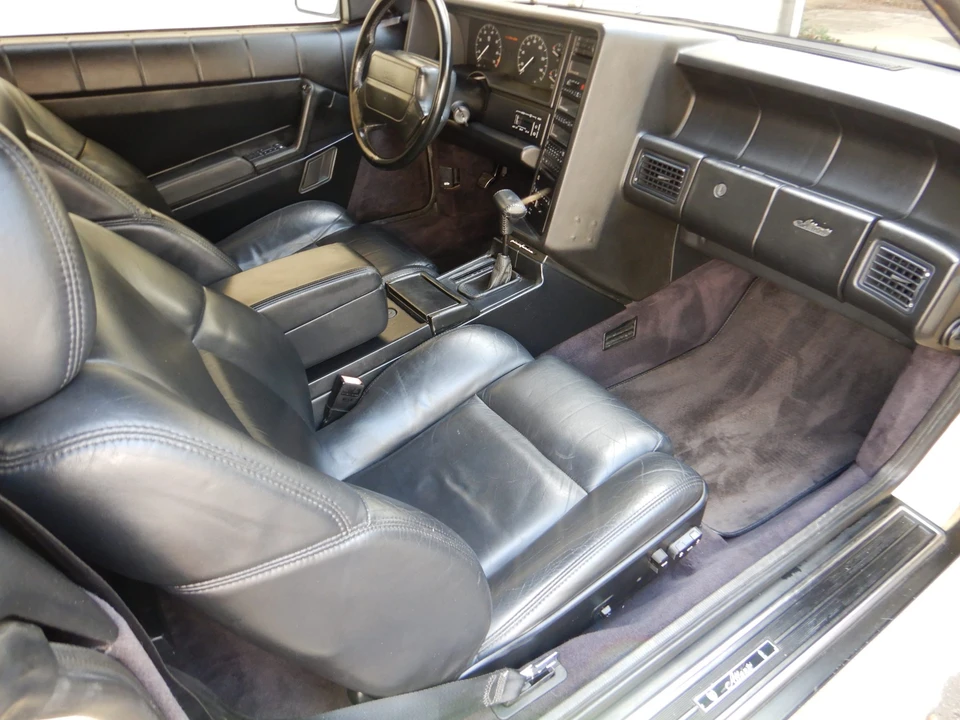 1993 Cadillac Allante - Image 30 of 31