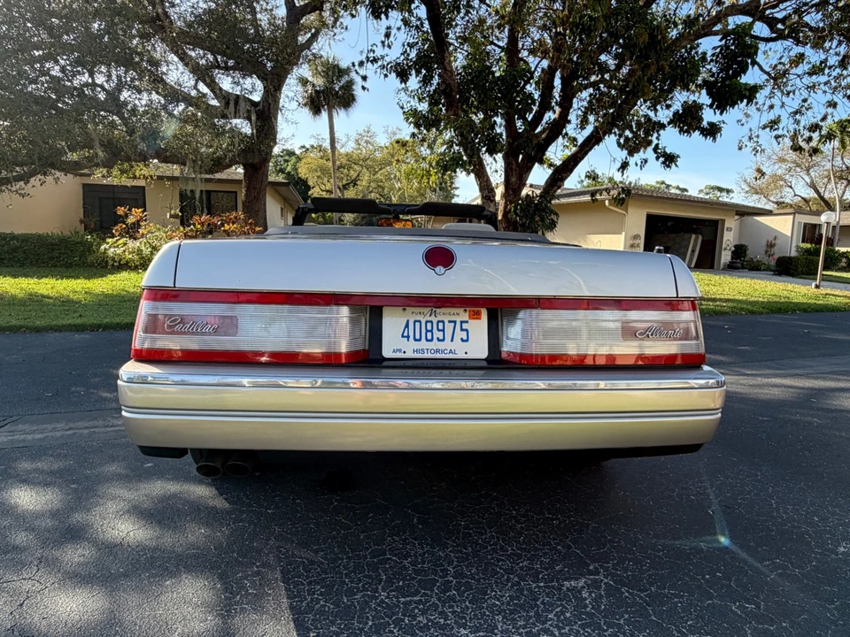1993 Cadillac Allante - Image 4 of 21
