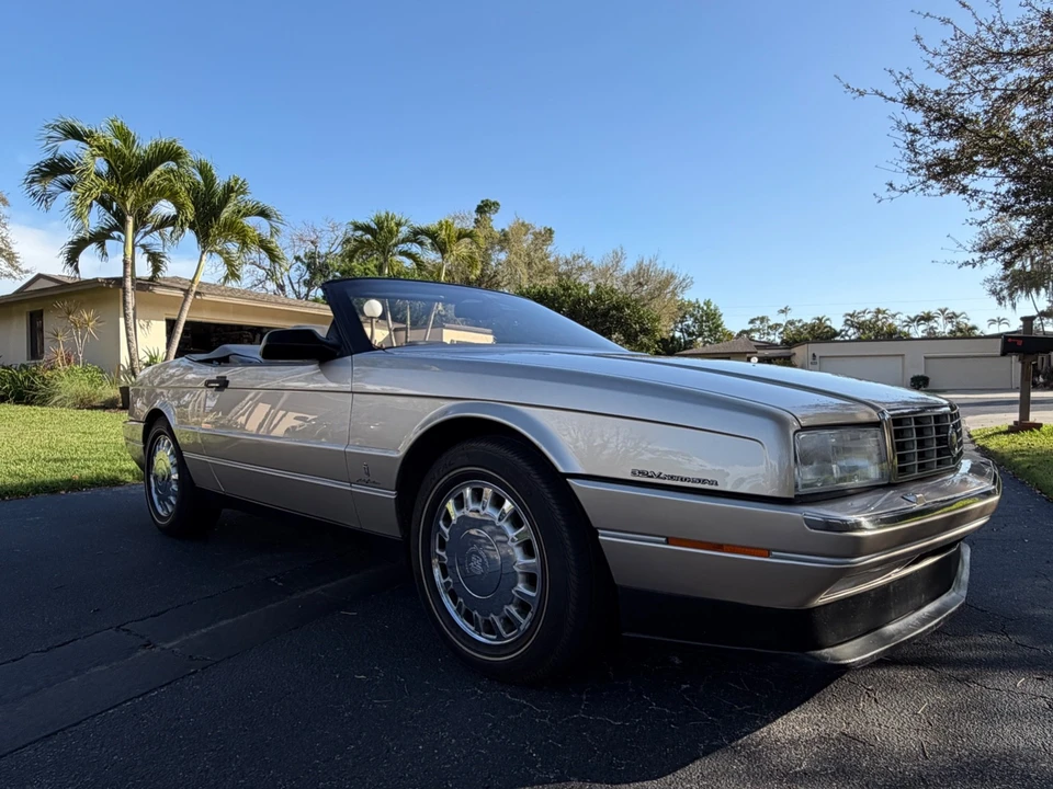 1993 Cadillac Allante - Image 8 of 21
