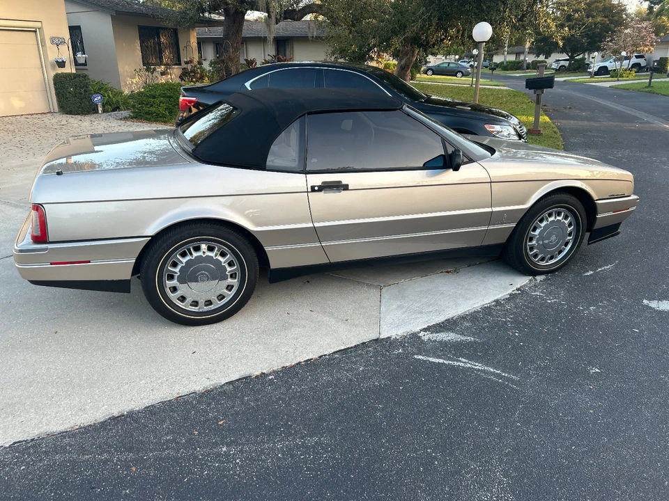 1993 Cadillac Allante - Image 20 of 21