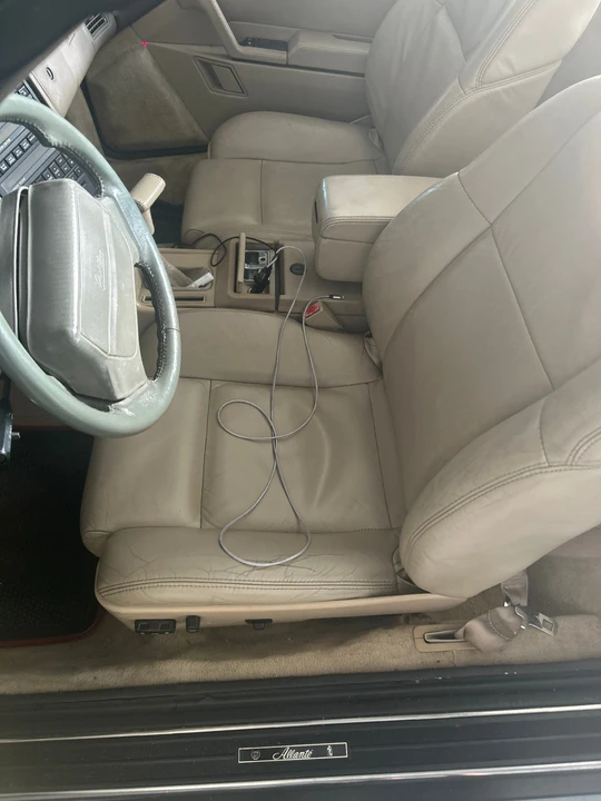 1993 Cadillac Allante - Image 17 of 21