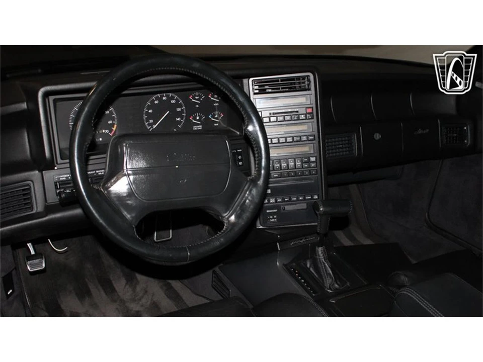 1993 Cadillac Allante - Image 8 of 31