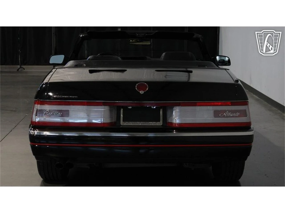 1993 Cadillac Allante - Image 18 of 31