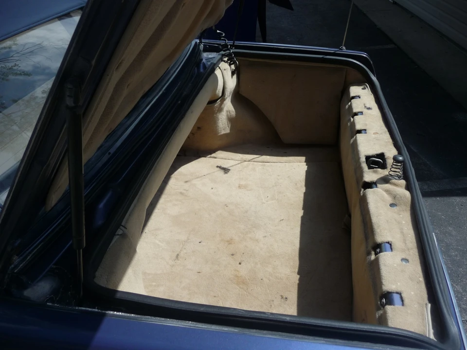 1993 Cadillac Allante - Image 18 of 20