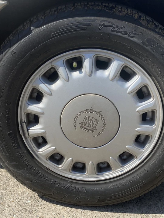 1993 Cadillac Allante - Image 22 of 31