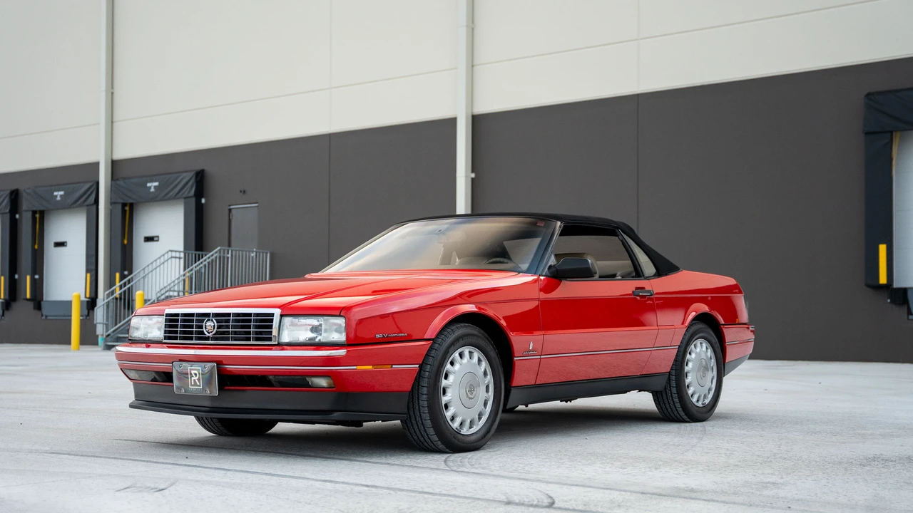 1993 Cadillac Allante - Image 30 of 31