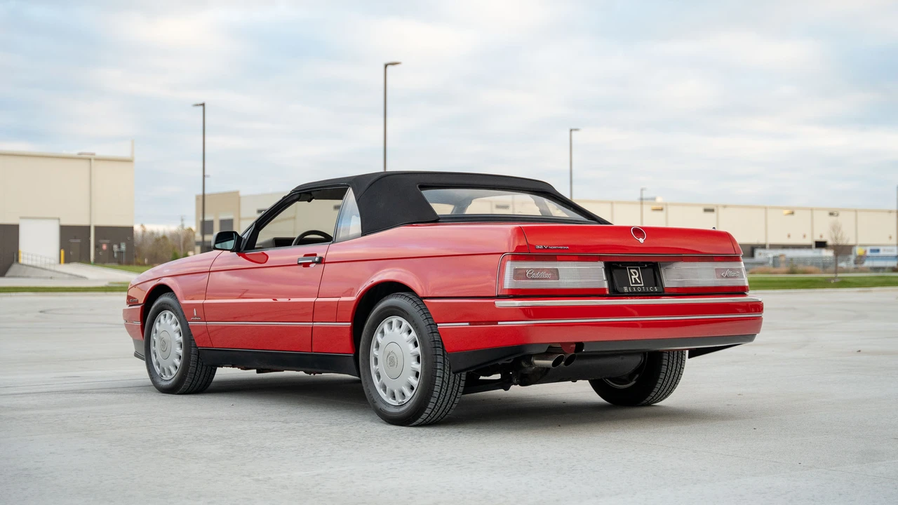 1993 Cadillac Allante - Image 27 of 31
