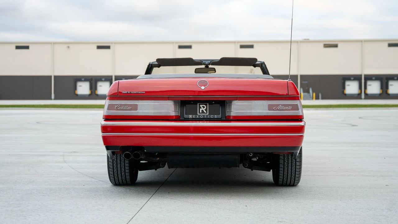 1993 Cadillac Allante - Image 9 of 31