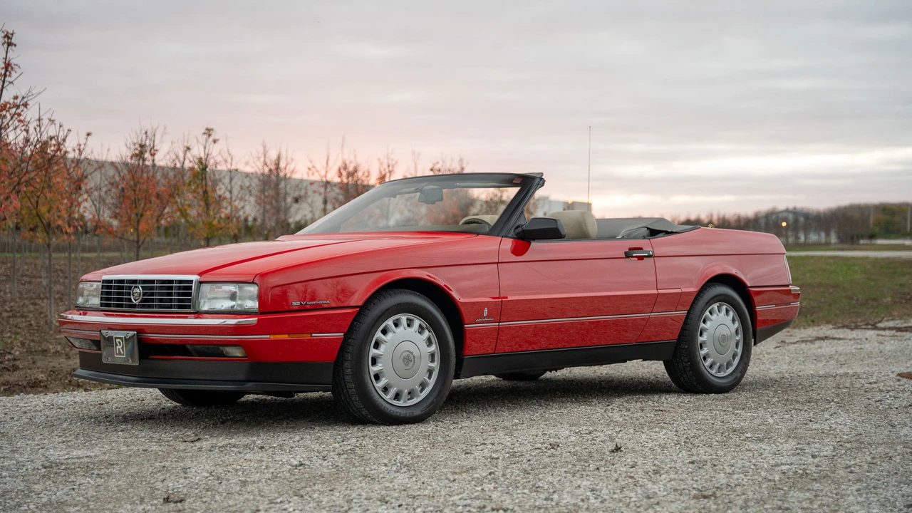 1993 Cadillac Allante - Image 14 of 31
