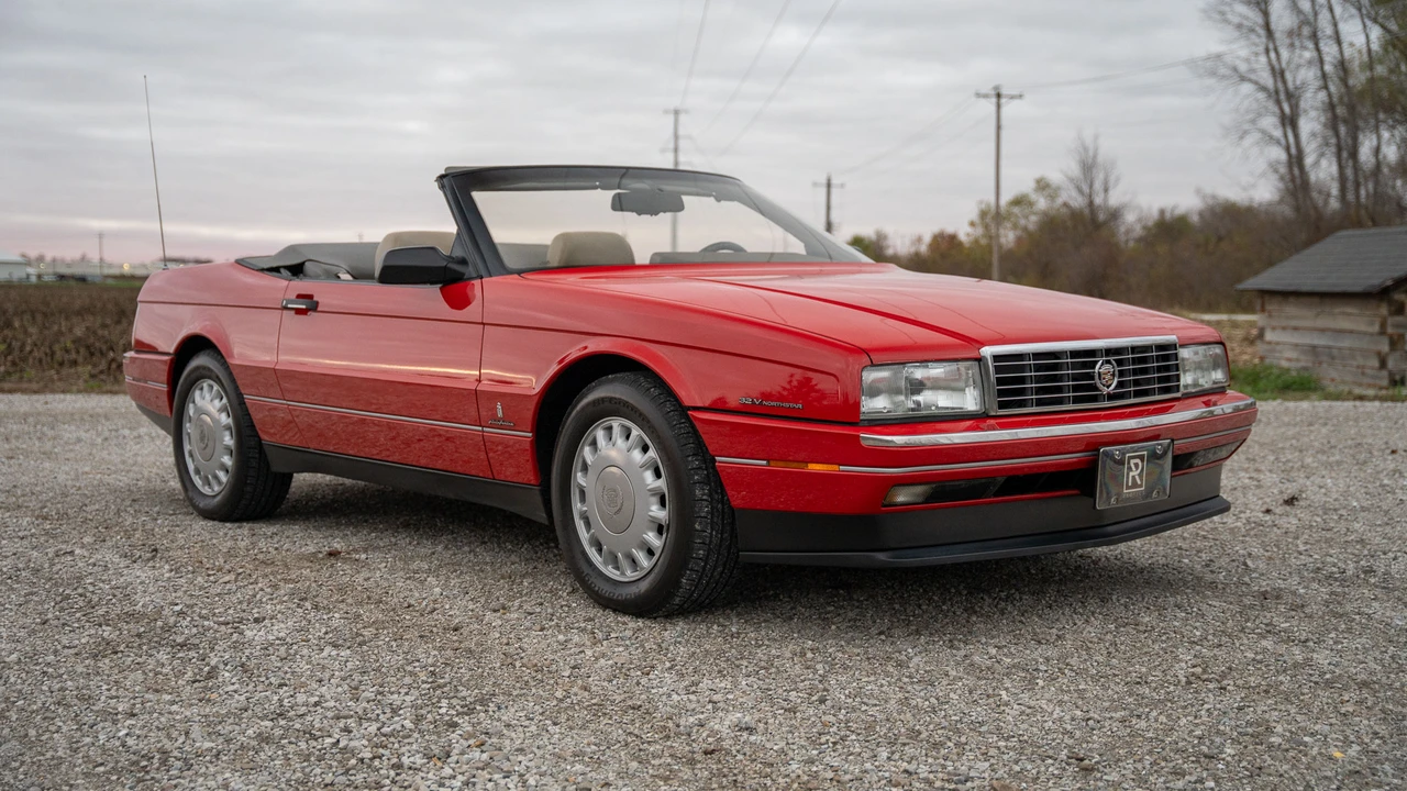 1993 Cadillac Allante - Image 5 of 31