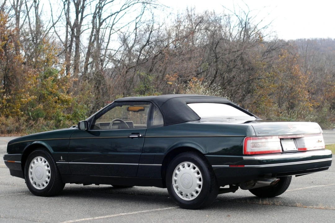 1993 Cadillac Allante - Image 4 of 31