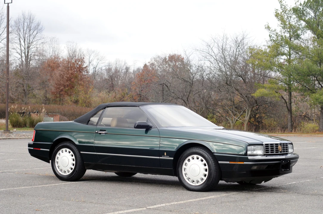 1993 Cadillac Allante - Image 10 of 31