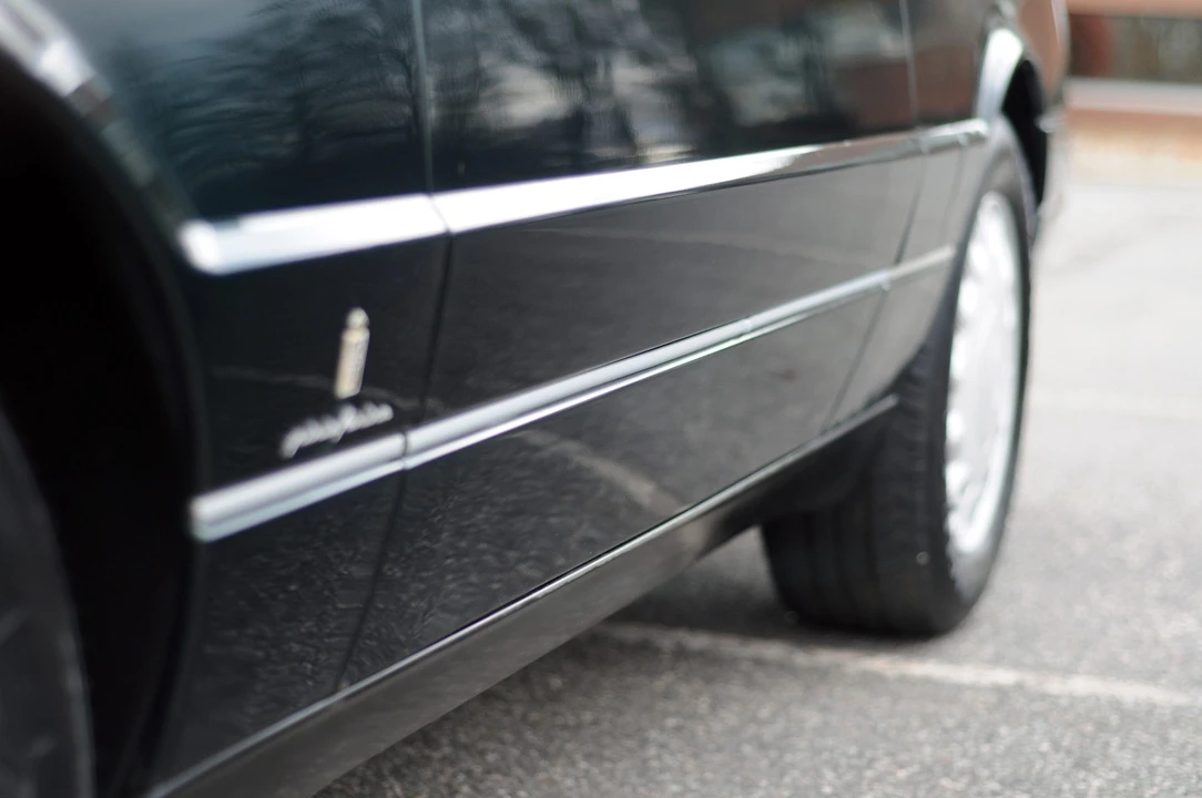 1993 Cadillac Allante - Image 25 of 31