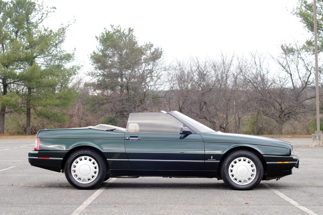 1993 Cadillac Allante - Image 18 of 31
