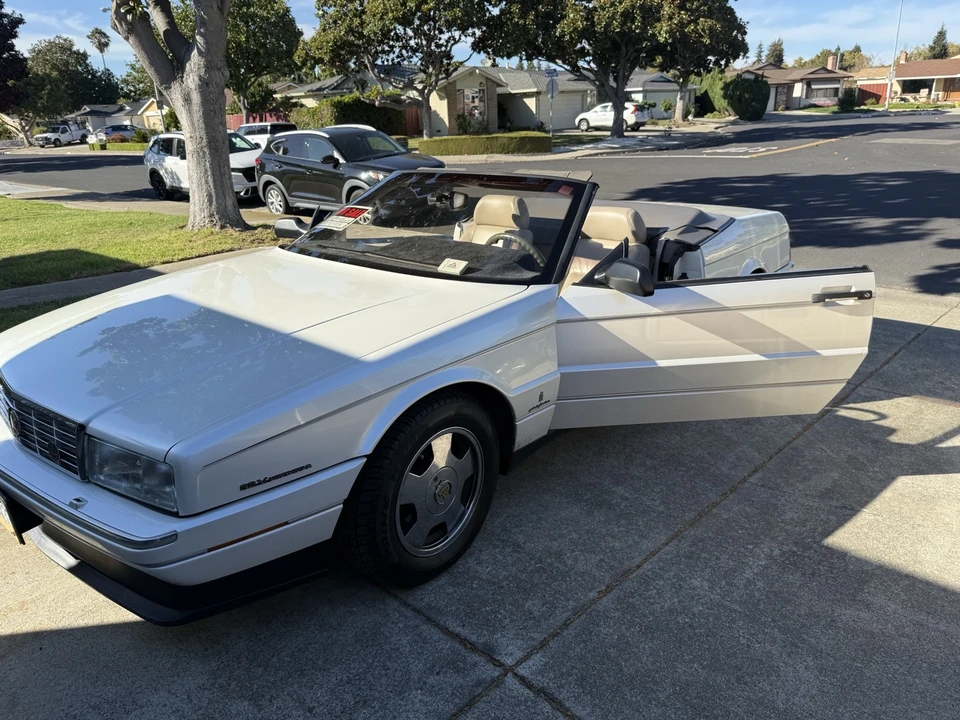 1993 Cadillac Allante - Image 8 of 29