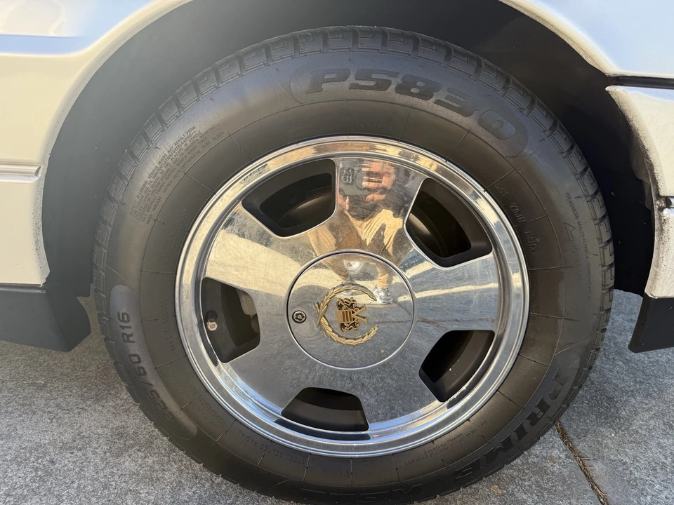 1993 Cadillac Allante - Image 18 of 29