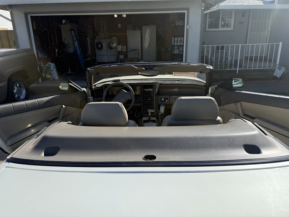 1993 Cadillac Allante - Image 7 of 29