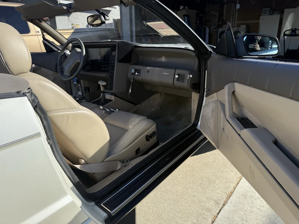 1993 Cadillac Allante - Image 28 of 29