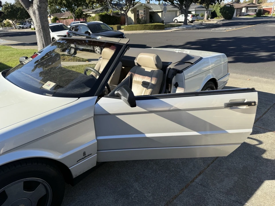 1993 Cadillac Allante - Image 9 of 29