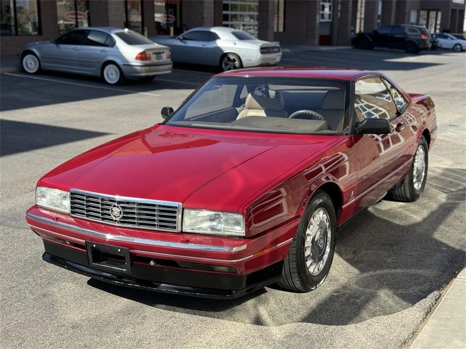 1993 Cadillac Allante - Image 9 of 31