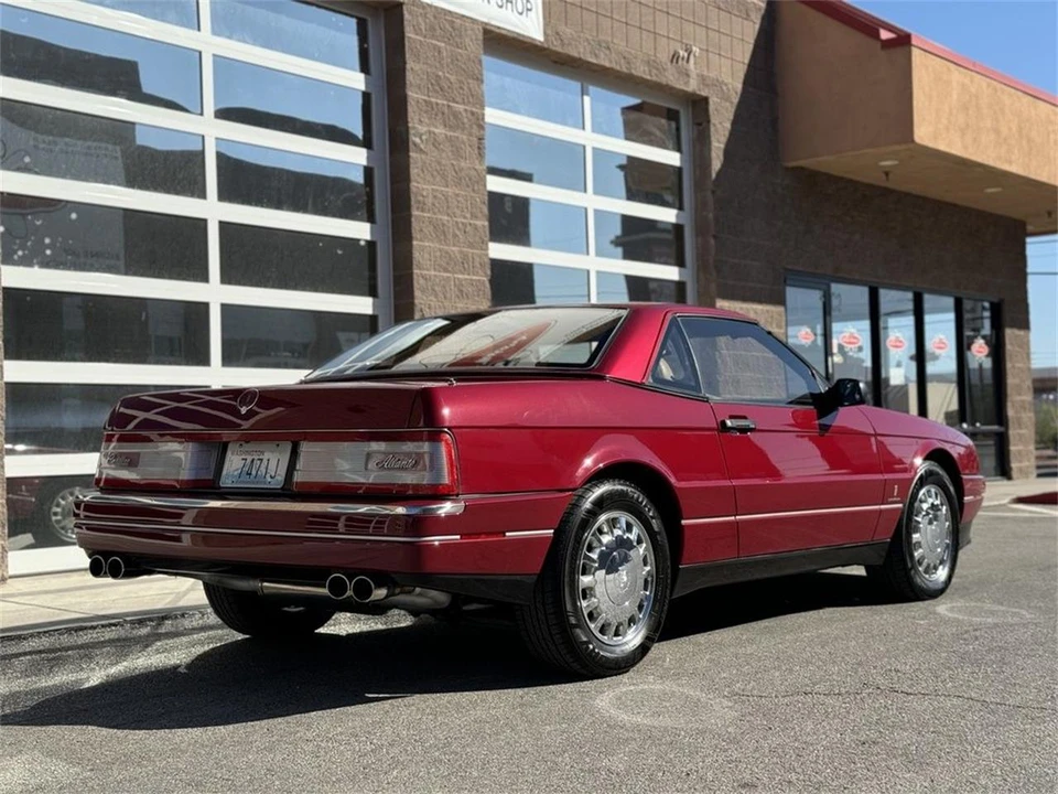 1993 Cadillac Allante - Image 4 of 31