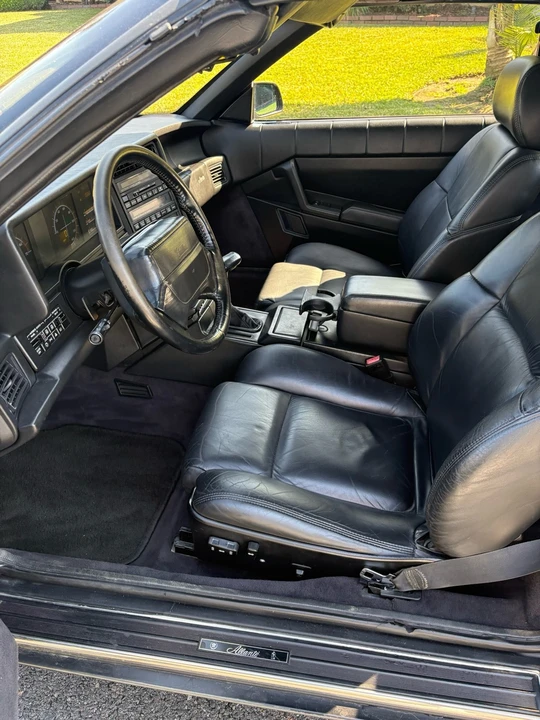 1993 Cadillac Allante - Image 10 of 15