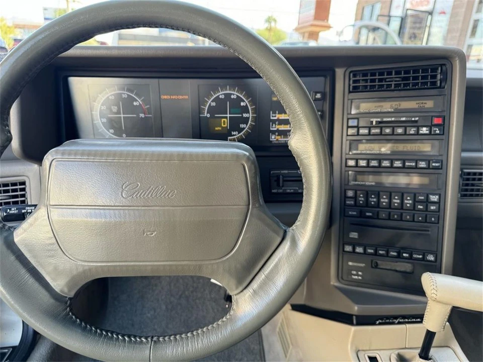 1993 Cadillac Allante - Image 19 of 28