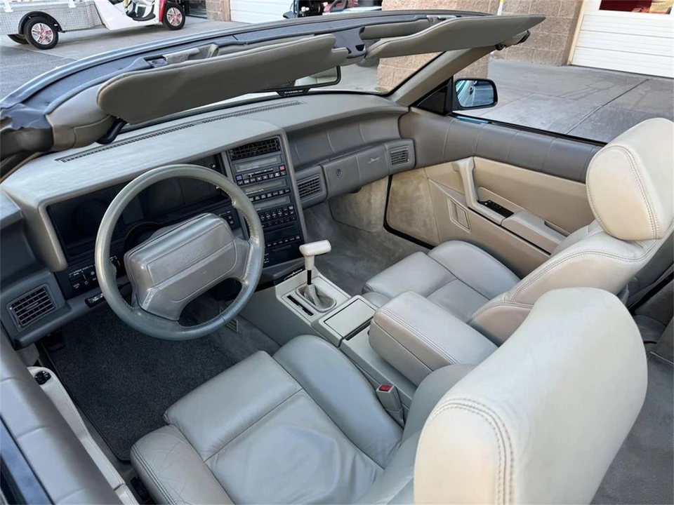 1993 Cadillac Allante - Image 3 of 28