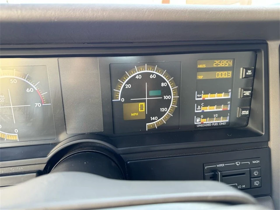 1993 Cadillac Allante - Image 17 of 28