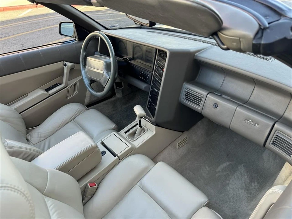 1993 Cadillac Allante - Image 4 of 28