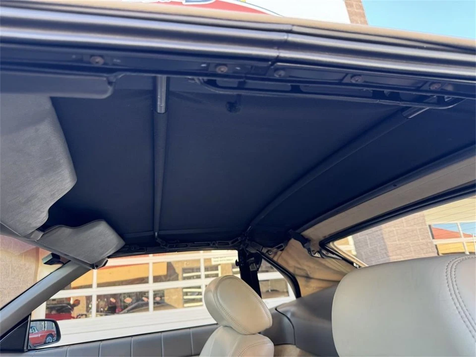 1993 Cadillac Allante - Image 21 of 28