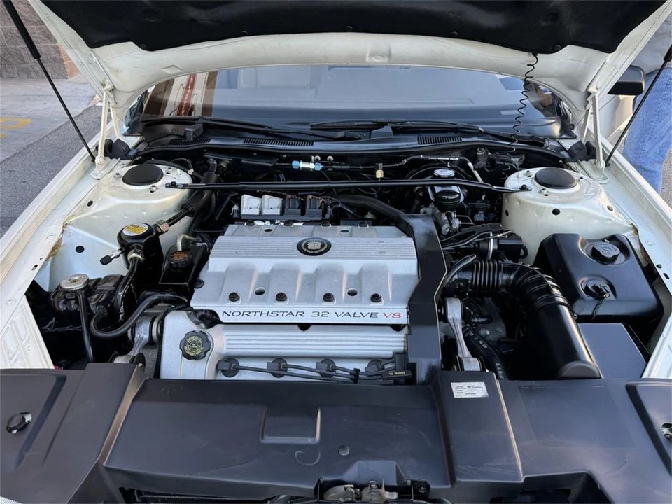 1993 Cadillac Allante - Image 24 of 28