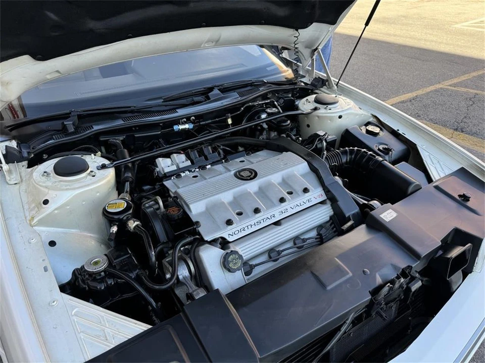 1993 Cadillac Allante - Image 26 of 28