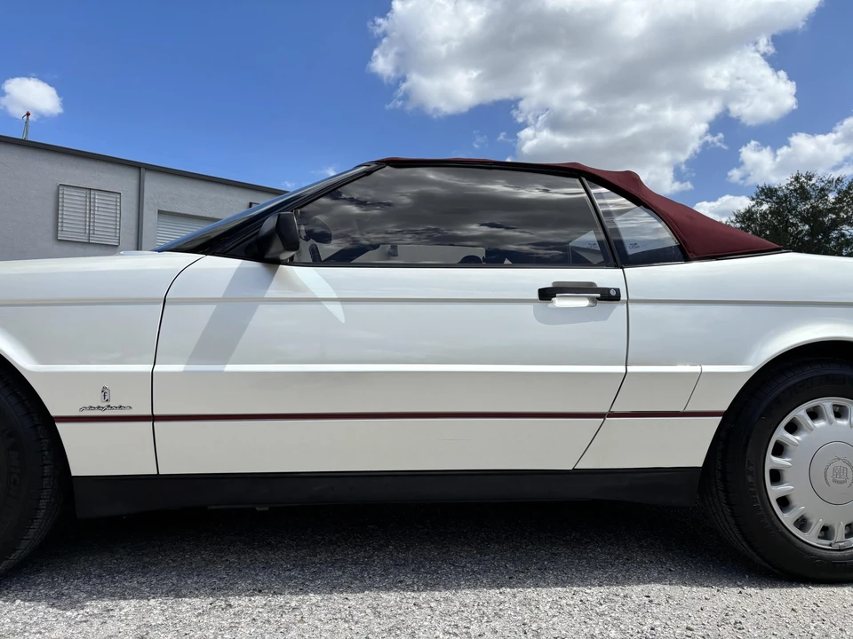 1993 Cadillac Allante - Image 26 of 31