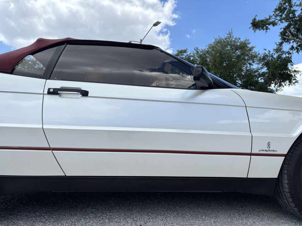 1993 Cadillac Allante - Image 29 of 31