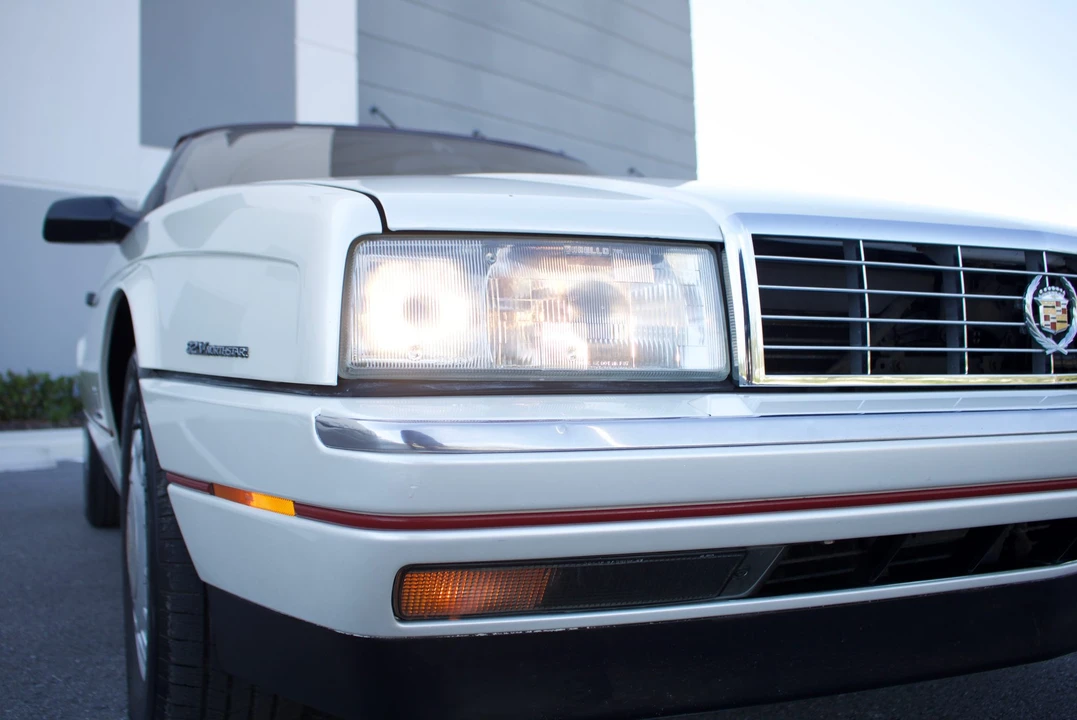 1993 Cadillac Allante - Image 31 of 31