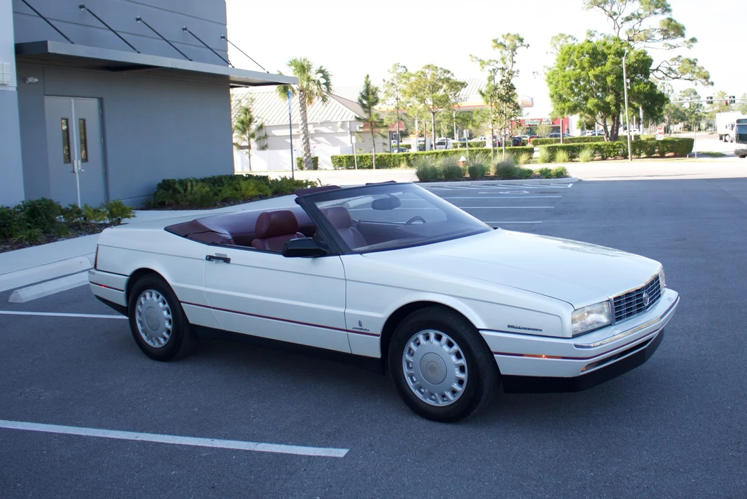1993 Cadillac Allante - Image 20 of 31