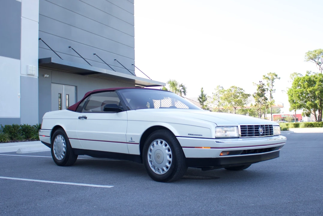 1993 Cadillac Allante - Image 13 of 31