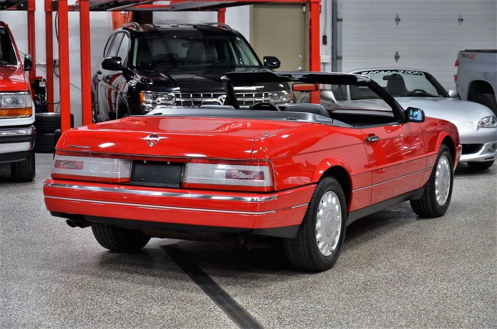 1993 Cadillac Allante - Image 16 of 31