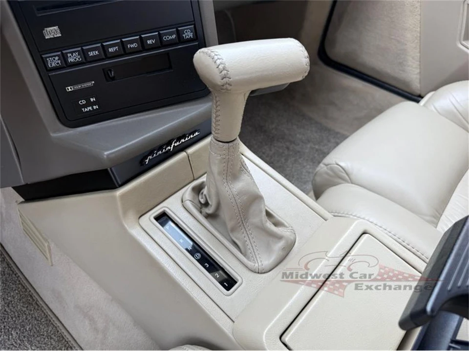 1993 Cadillac Allante - Image 17 of 31