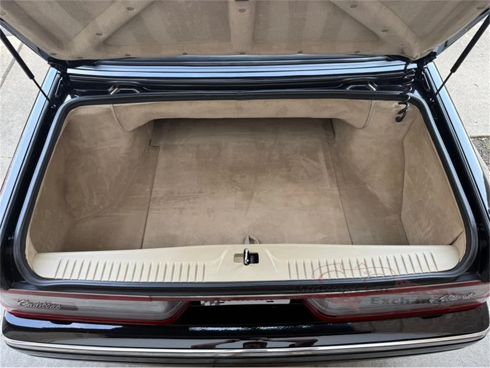 1993 Cadillac Allante - Image 27 of 31