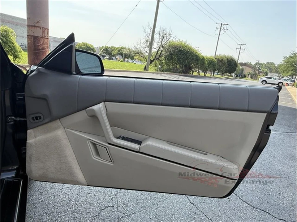 1993 Cadillac Allante - Image 22 of 31