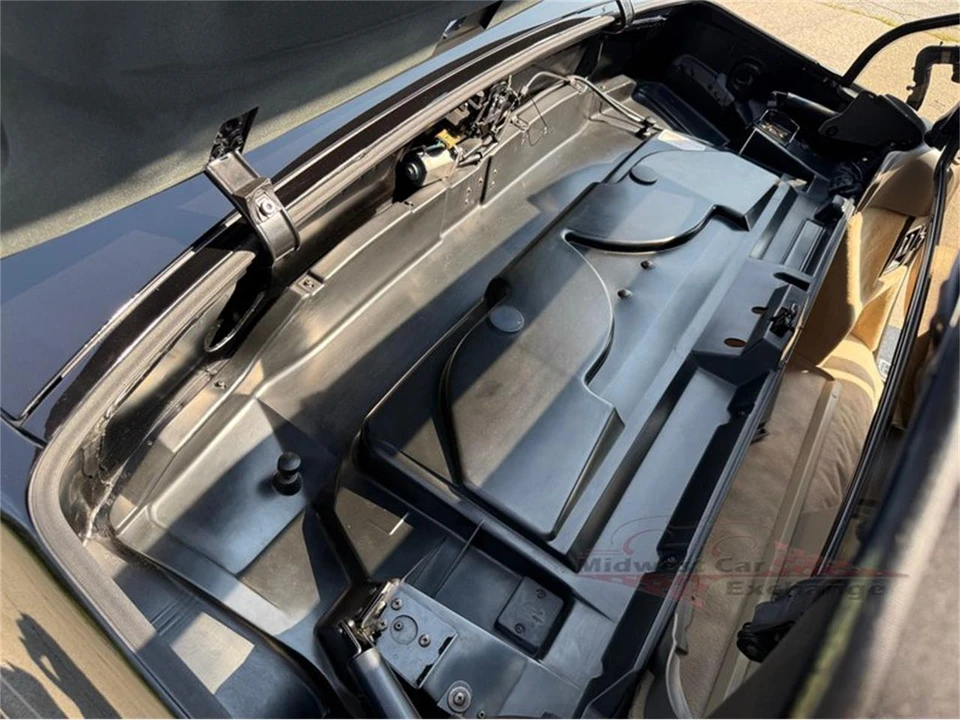 1993 Cadillac Allante - Image 14 of 31